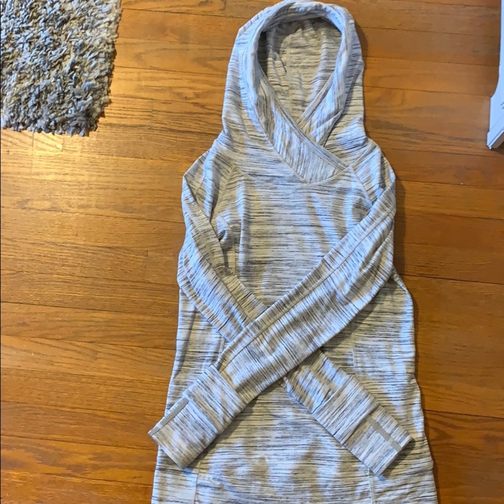 Lululemon fitted hoodie